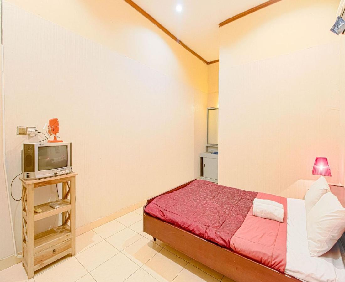 D'Talent Hotel Джокьякарта Экстерьер фото